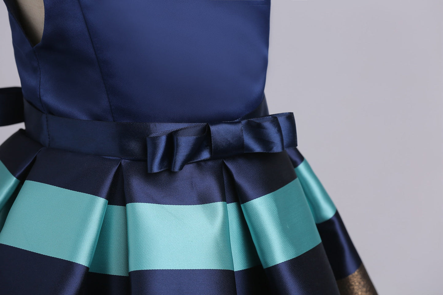 子供ドレス 発表会ドレス キャップスリーブ 膝丈スカート フォーマル JD0163